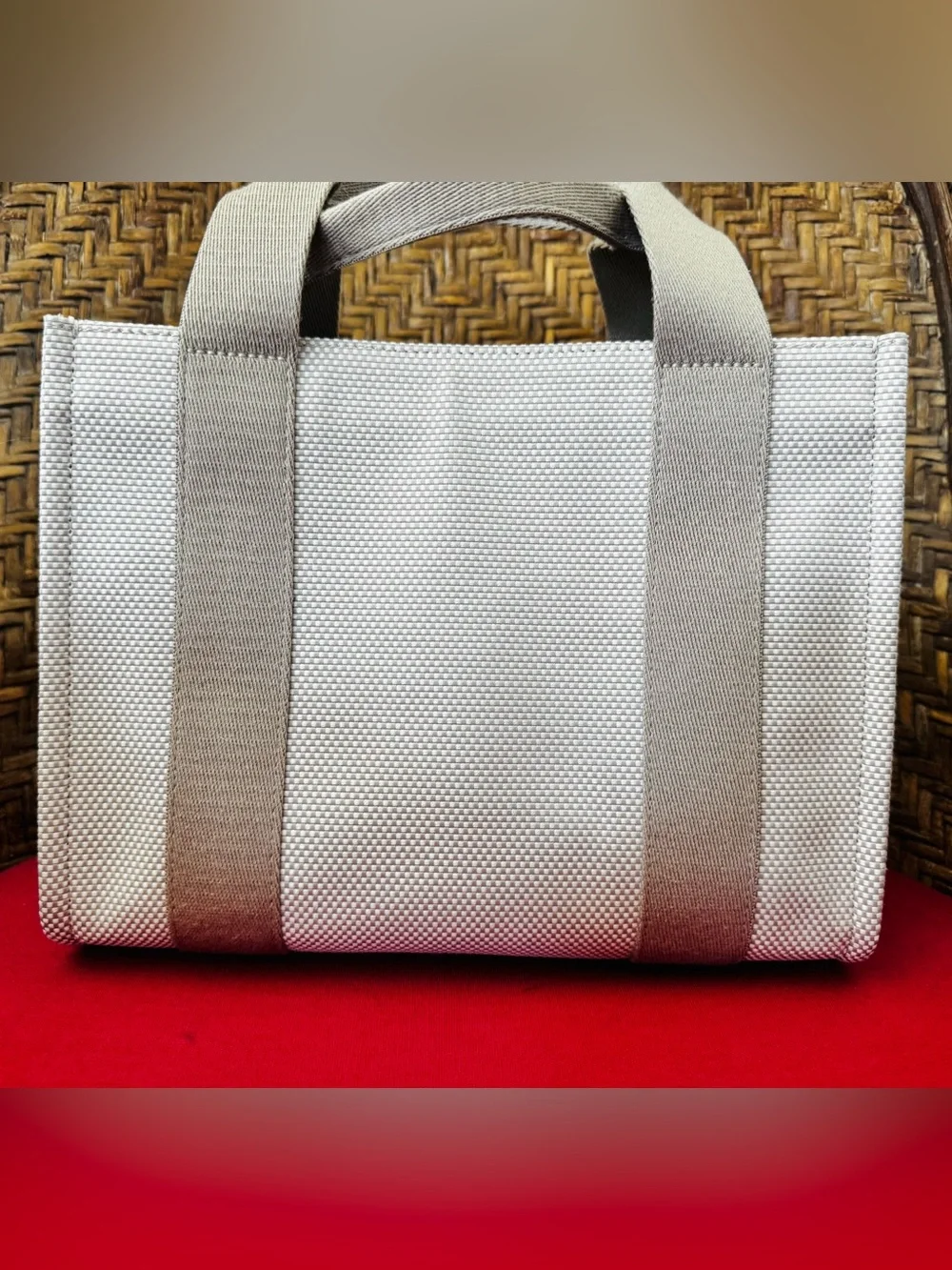 Lululemon Two-Tone Canvas Mini Tote Bag 4.5L Mojave Tan/ Light Ivory